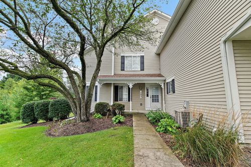 393-393 Lowell Dr, South Elgin, IL, 60177-2927 | Card Image