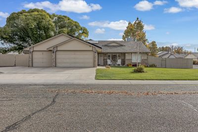 252 Dogwood Drive, House other with 4 bedrooms, 2 bathrooms and null parking in Fruita CO | Image 1