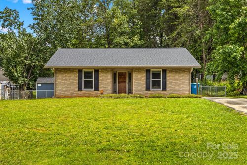 428 Mountview Dr, Mocksville, NC, 27028-2876 | Card Image