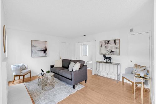 5534 Makati Cir, San Jose, CA, 95123-6232 | Card Image