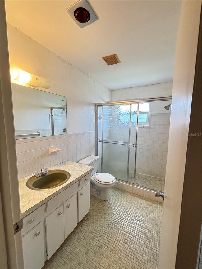 APT-48 - 2404 Florentine Way, Condo with 2 bedrooms, 2 bathrooms and null parking in CLEARWATER FL | Image 17
