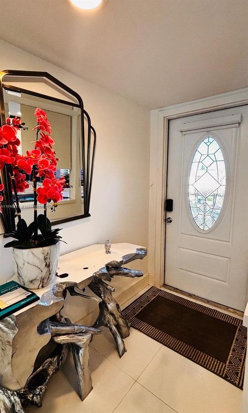 apt-305-9321 Sunrise Lakes Blvd, Sunrise, FL, 33322-2158 | Card Image