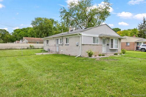 3907 Bayhan St, Inkster, MI, 48141-3244 | Card Image