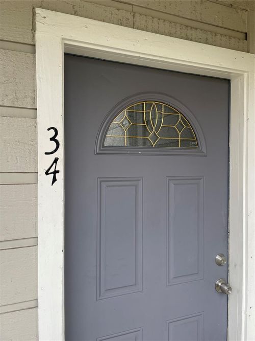 34-17331 Red Oak Dr, Houston, TX, 77090-1259 | Card Image