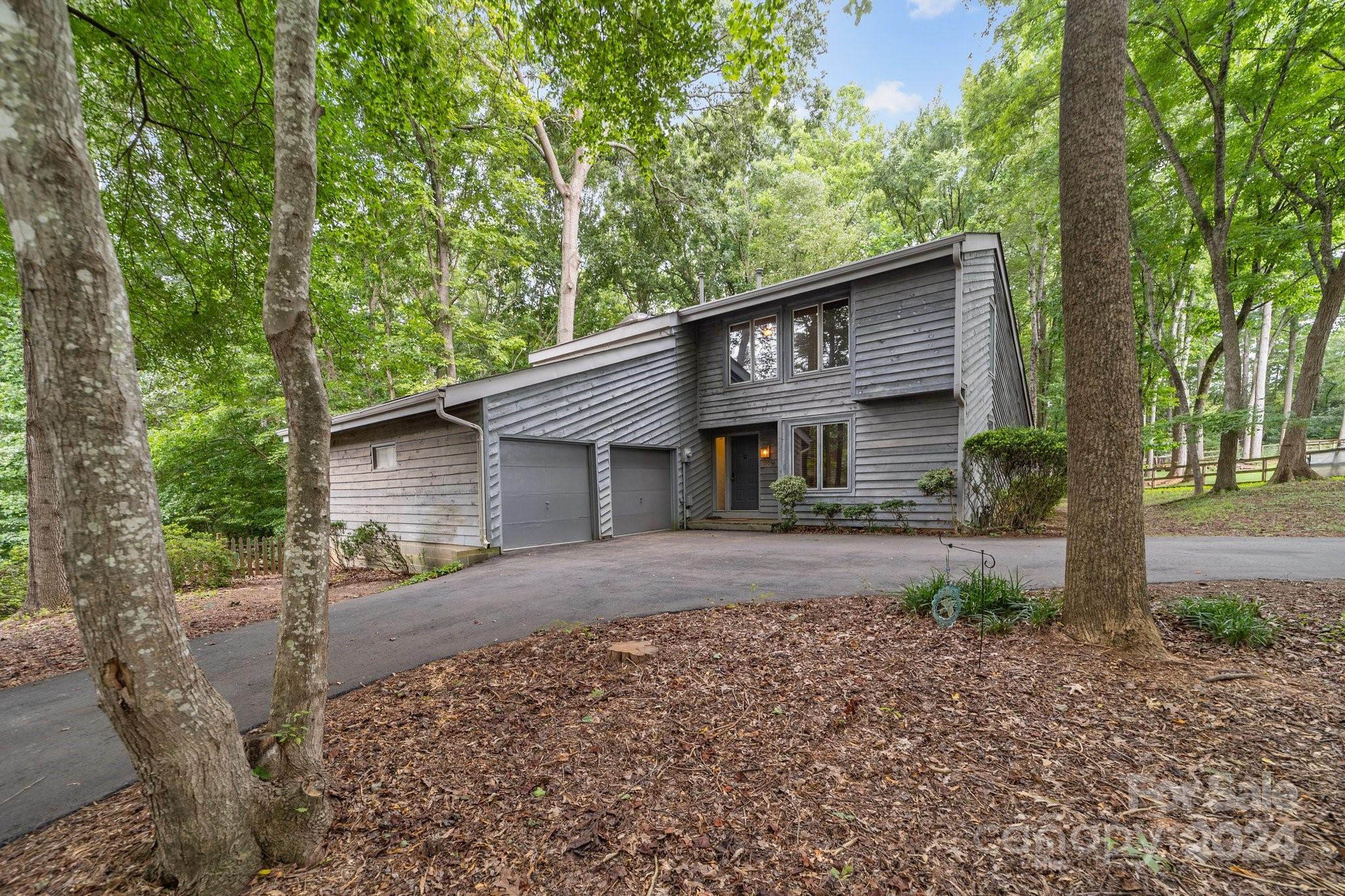 Canterbury Place Rd, Mooresville, NC 28115