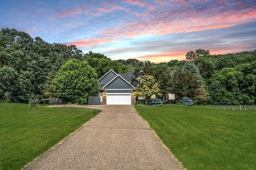 2185 Oriole Ave N, Stillwater, MN, 55082-1581 | Card Image