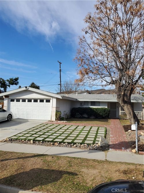 19119 Delight St, Canyon Country, CA, 91351-2910 | Card Image