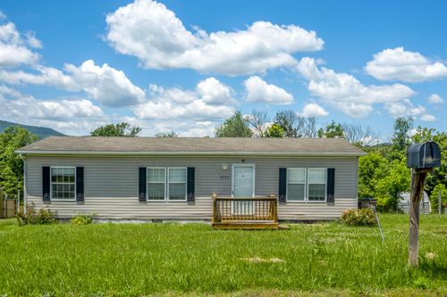 1031 Ramona Ave, SHENANDOAH, VA, 22849 | Card Image
