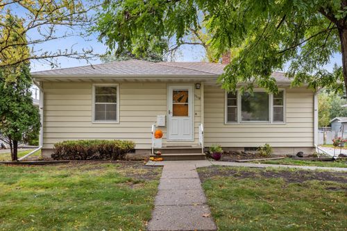 1710 14th St S, Fargo, ND, 58103-4802 | Card Image