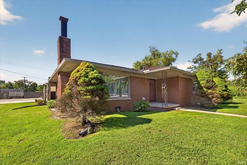 107 E Mill St, Brooklyn, IN, 46111-9718 | Card Image