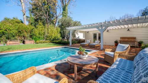 699 Grove St, Healdsburg, CA, 95448-4754 | Card Image