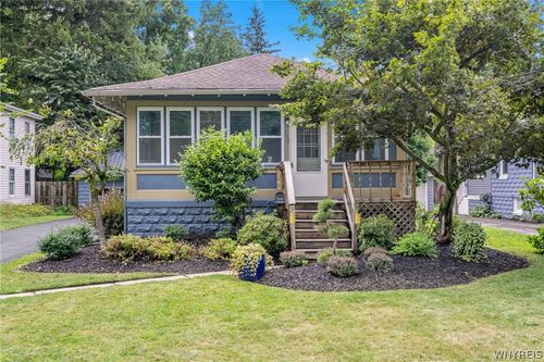 160 Prospect Ave, Hamburg, NY, 14075-4816 | Card Image