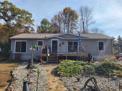 7695 S 200 W, North Judson, IN, 46366-8438 | Card Image