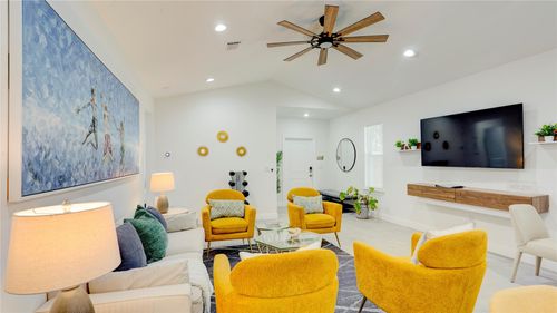 627 47th St, West Palm Beach, FL, 33407-2943 | Card Image