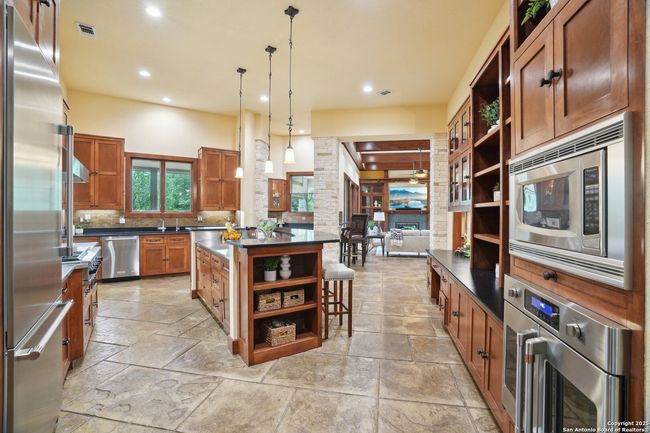 22340 Old Fossil Rd, House other with 3 bedrooms, 4 bathrooms and null parking in San Antonio TX | Image 14