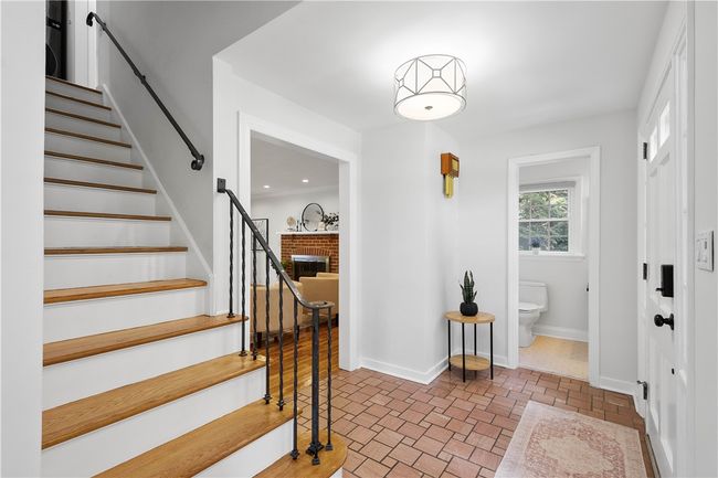 1812 Tyburn Ln, House other with 4 bedrooms, 4 bathrooms and 2 parking in Upper St. Clair PA | Image 16