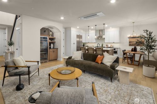 12-14834 149th Ave Ne, Woodinville, WA, 98072-9007 | Card Image