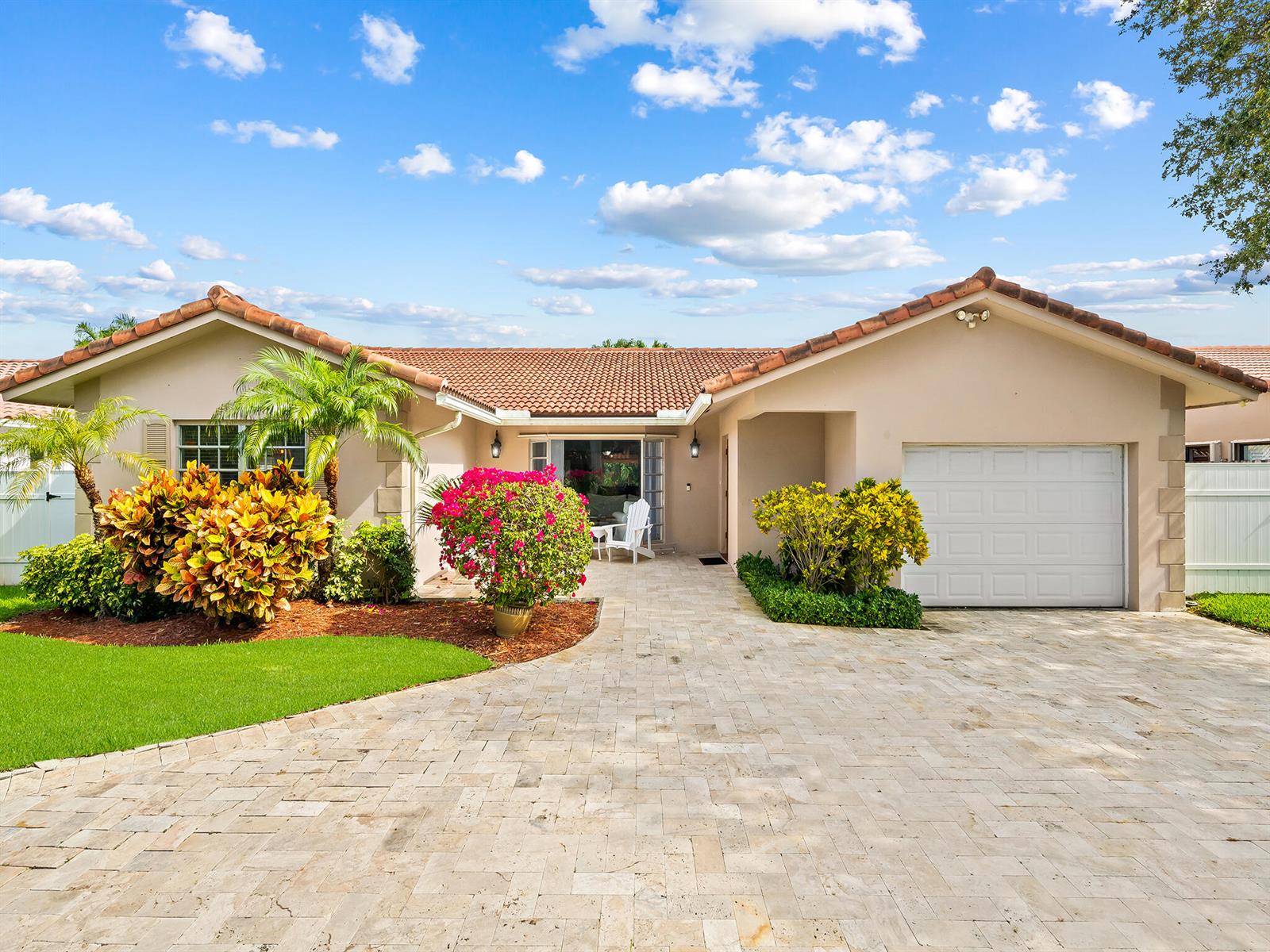 Residential Lease in Lauderdale By The Sea
