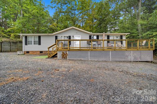 1135 Pinehaven Dr, New London, NC, 28127-9335 | Card Image