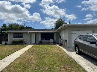 6418 Sw 7th St, House other with 4 bedrooms, 2 bathrooms and null parking in Pembroke Pines FL | Image 2