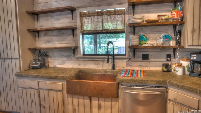 121 David Rankin Rd, House other with 3 bedrooms, 2 bathrooms and null parking in Leakey TX | Image 39