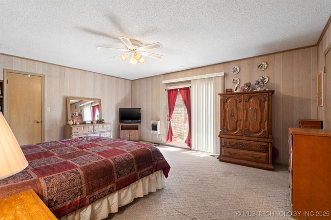 33742 Pleasant Valley Rd, House other with 3 bedrooms, 3 bathrooms and null parking in Poteau OK | Image 40