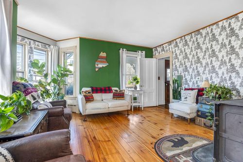 39 Park Street, Paris, ME, 04281 | Card Image