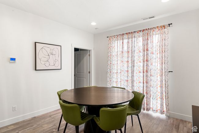 537 N Blue Lake St St, Townhouse with 3 bedrooms, 3 bathrooms and 4 parking in Garden City UT | Image 8