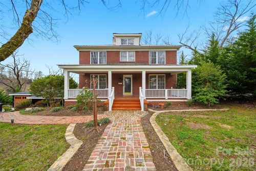 209 Abernathy St Nw, Lenoir, NC, 28645-5203 | Card Image