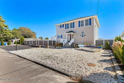 23 Charles Boulevard, House other with 3 bedrooms, 2 bathrooms and null parking in Beach Haven West NJ | Image 2