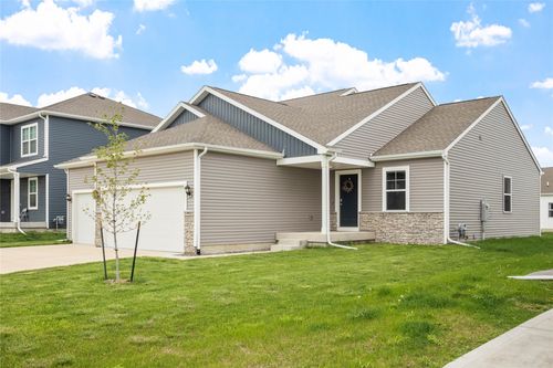10311 Southerwick Pl, Johnston, IA, 50131-2559 | Card Image