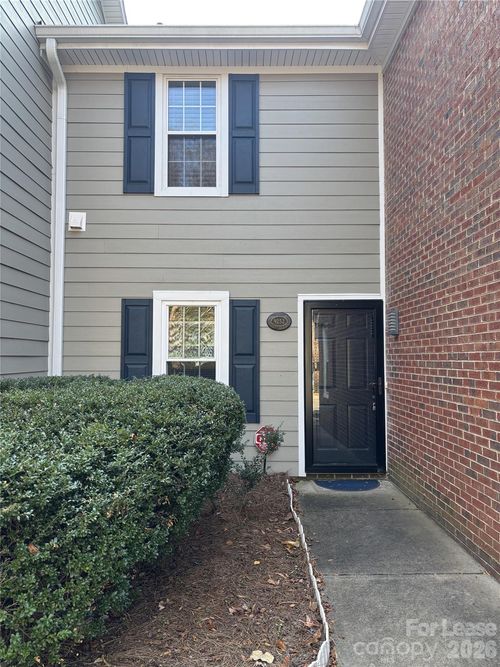 9252 Kings Canyon Dr, Charlotte, NC, 28210-7677 | Card Image