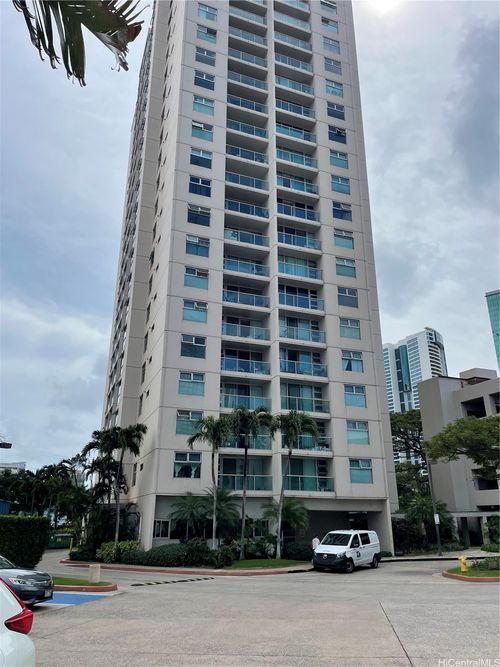 apt-2005-1133 Waimanu St, Honolulu, HI, 96814-4257 | Card Image