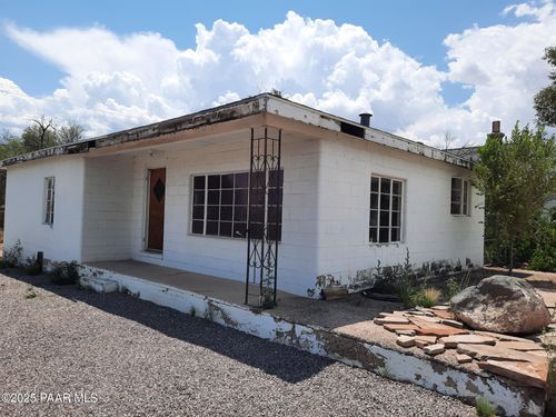 22635 W Old Highway 66, Seligman, AZ, 86337-5025 | Card Image