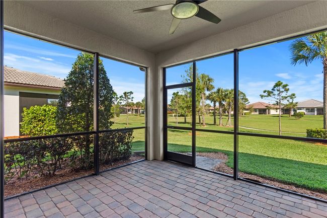 5114 Unity Sq, House attached with 2 bedrooms, 4 bathrooms and null parking in Vero Beach FL | Image 16