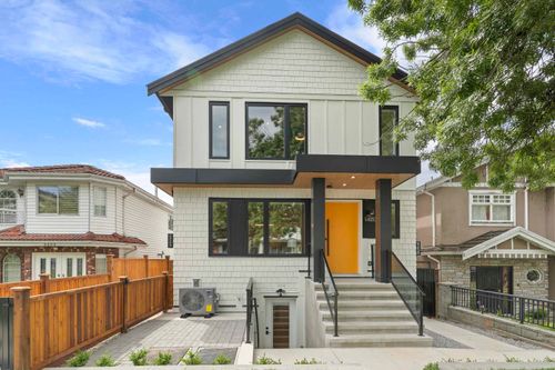 1-4257 Beatrice St, Vancouver, BC, V5N4H9 | Card Image