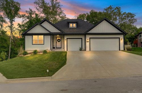 1611 E Hayloft Dr, Ozark, MO, 65721-5380 | Card Image