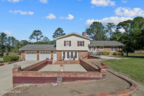 330 Rachel Rd, Fayetteville, NC, 28311-8803 | Card Image