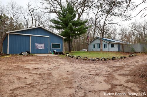 7074 Holton Duck Lake Rd, Holton, MI, 49425-8549 | Card Image