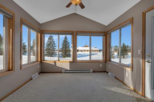 224 Harmon Ln, Litchfield, MN, 55355-4570 | Card Image