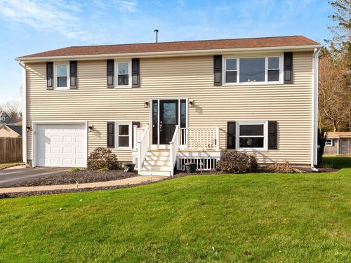 4 Sprague Circle, Johnston, RI, 02919 | Card Image