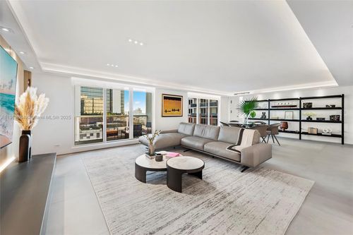 1004-2301 Collins Ave, Miami Beach, FL, 33139-1628 | Card Image