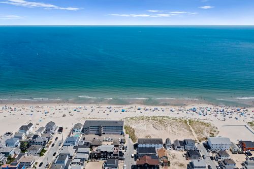 8-14 Atlantic Ave, Hampton, NH, 03842-3000 | Card Image