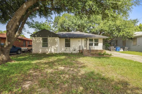 2211 San Pablo Dr, Dallas, TX, 75227-8739 | Card Image