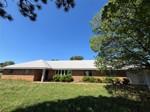 16056 Watertower Rd, Binger, OK, 73009-4000 | Card Image