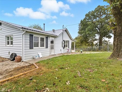 13547 Old Marvin Rd, Versailles, MO, 65084-5262 | Card Image