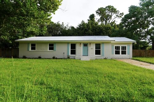 53 Bay Shore Dr, Apalachicola, FL, 32320 | Card Image