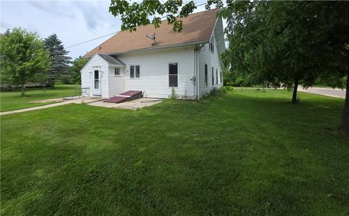 304 Glen St, KENDALL, WI, 54638-7056 | Card Image