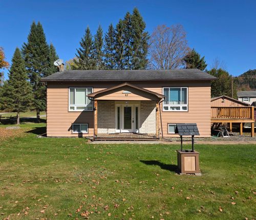 63 Pariseau Dr, Beecher Falls, VT, 05902-9725 | Card Image