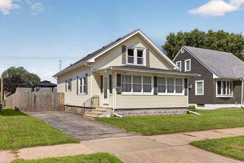 1420 19th Street S, La Crosse, WI, 54601 | Card Image
